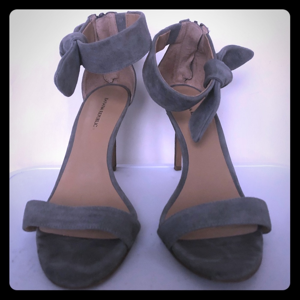 Banana Republic Suede Sandals 8 1/2